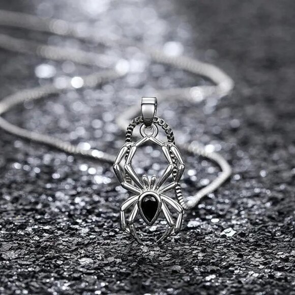 Spider Pendant Fashion Necklace with Simulated Black Zircon Stone - Picture 5 of 8